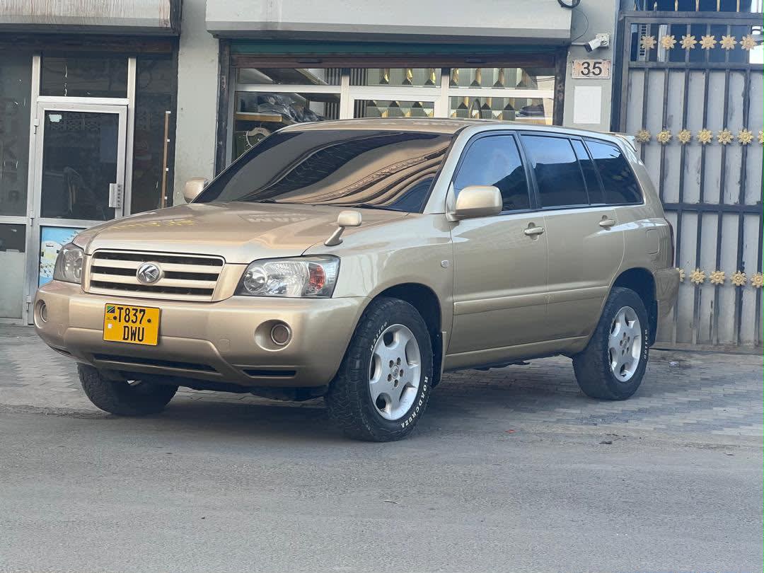 Toyota Kluger 2005 view