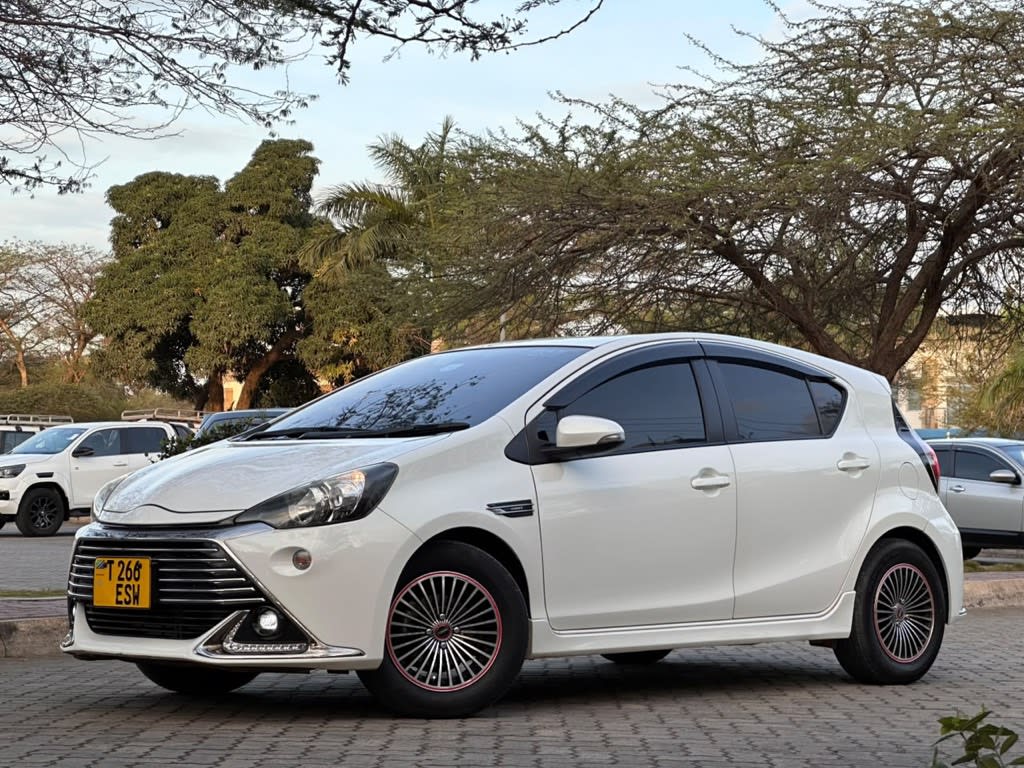 Toyota Aqua 2017 view