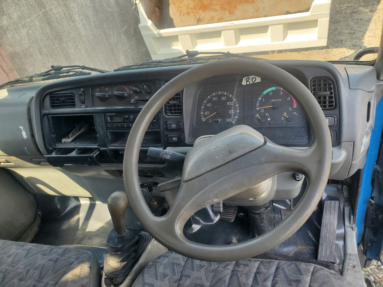 Mitsubishi Canter 1998 thumbnail 7