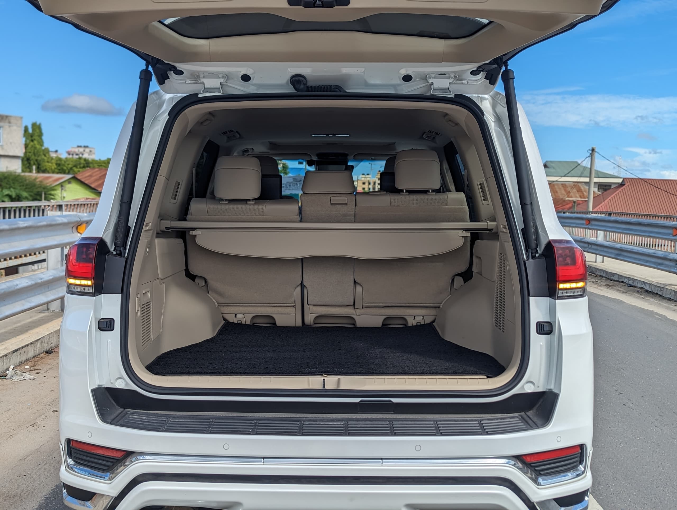 Toyota Land Cruiser ZX 2024 thumbnail 17