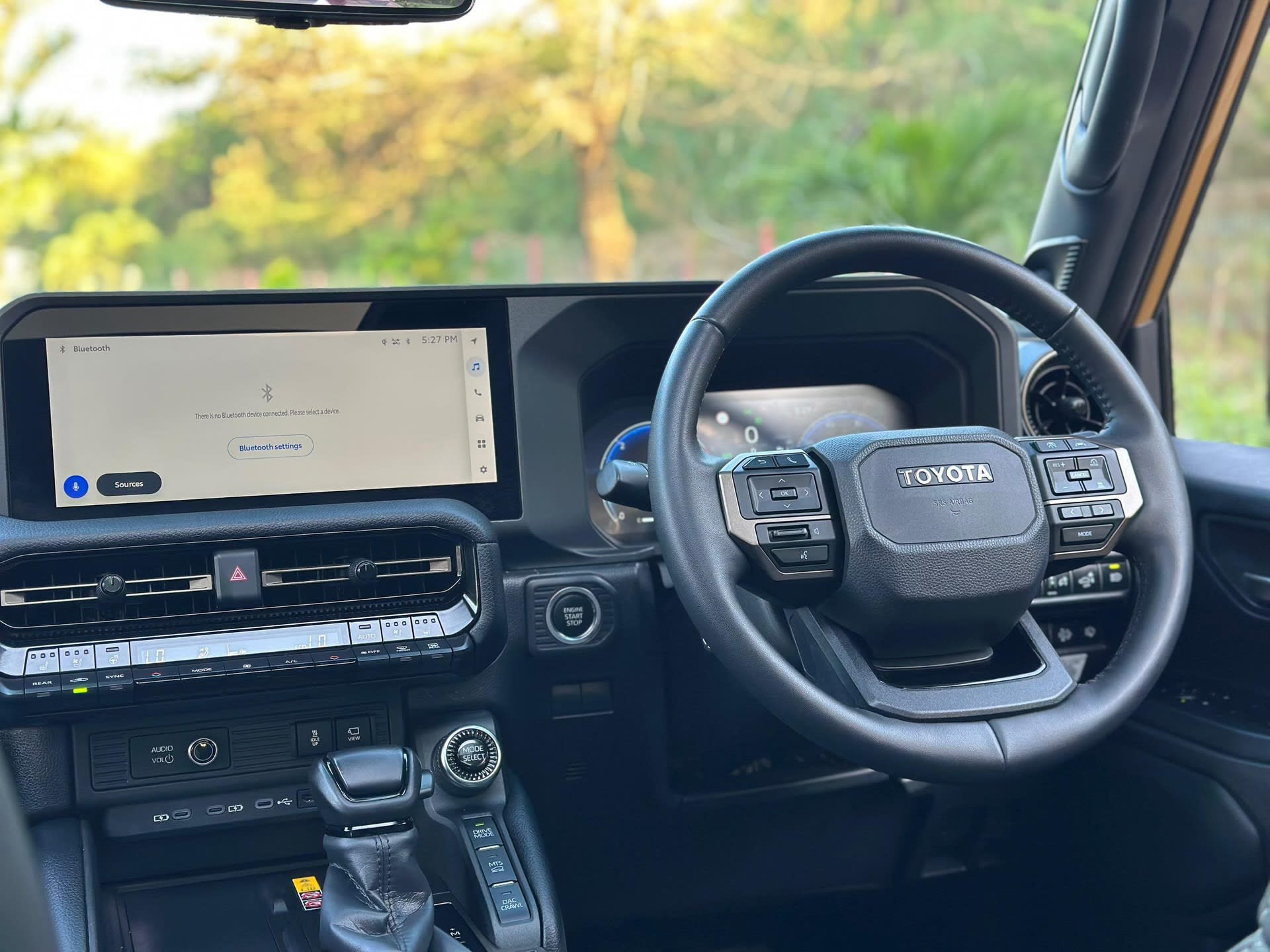 Toyota Land cruiser Prado 2025 thumbnail 3