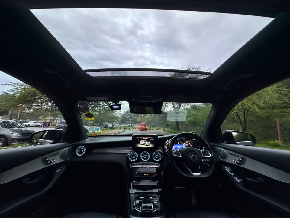 Mercedes-Benz GLC 220d 2018 thumbnail 2