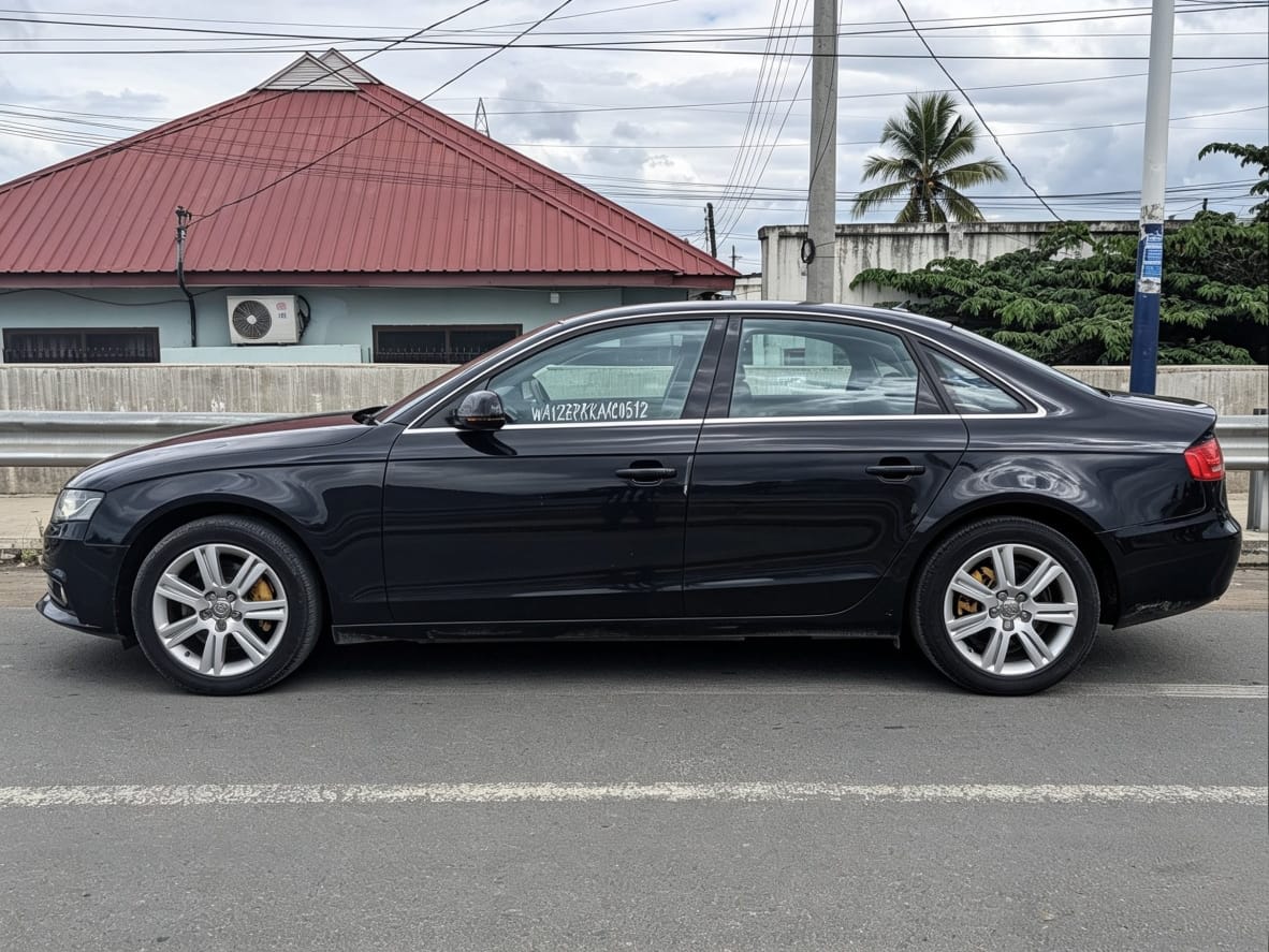 Audi A4 2012 thumbnail 3