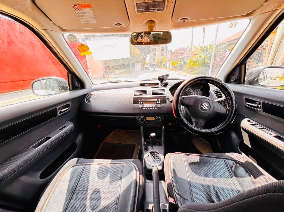 Suzuki Swift 2012 thumbnail 4