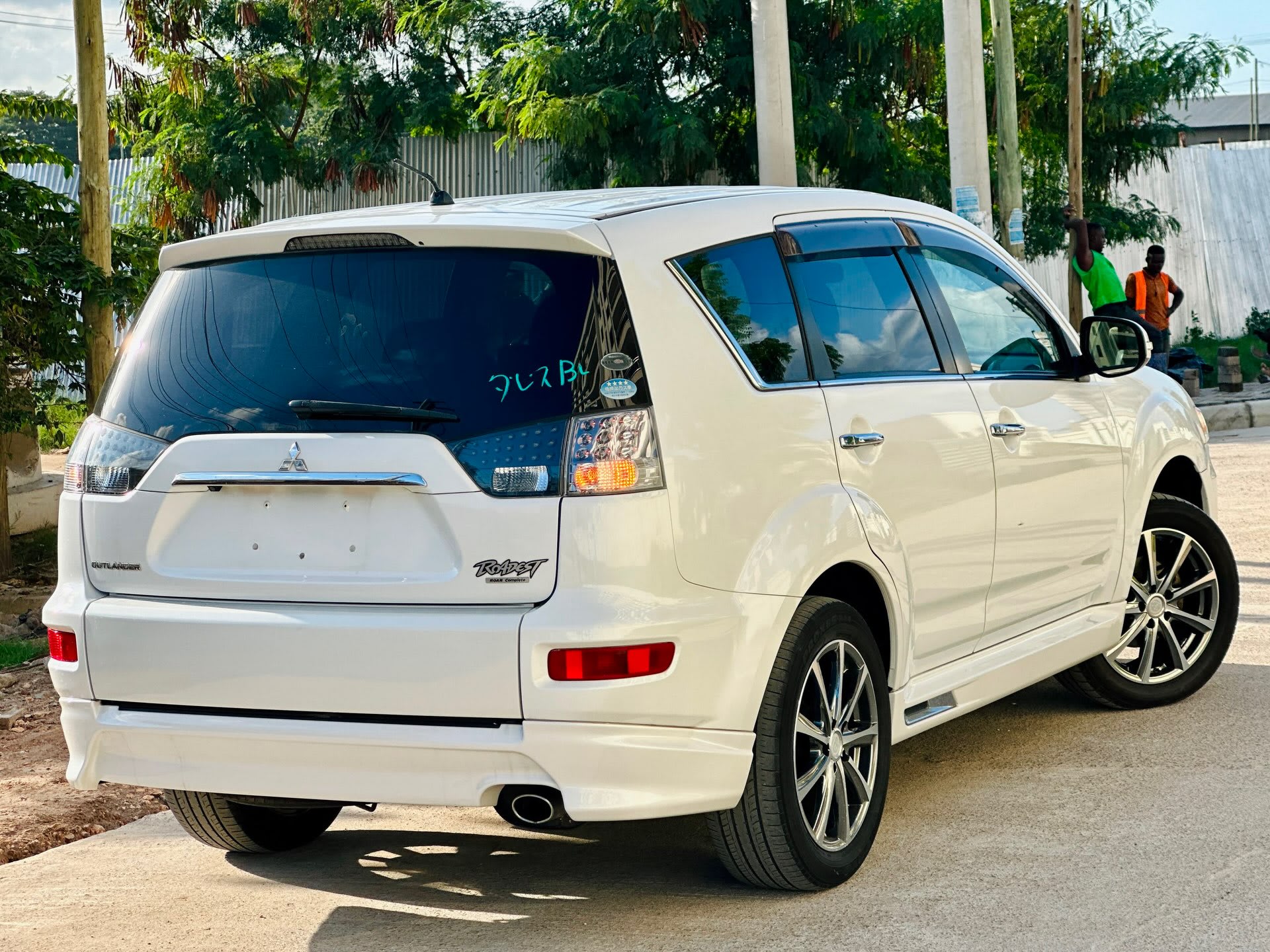 Mitsubishi Outlander 2016 thumbnail 9