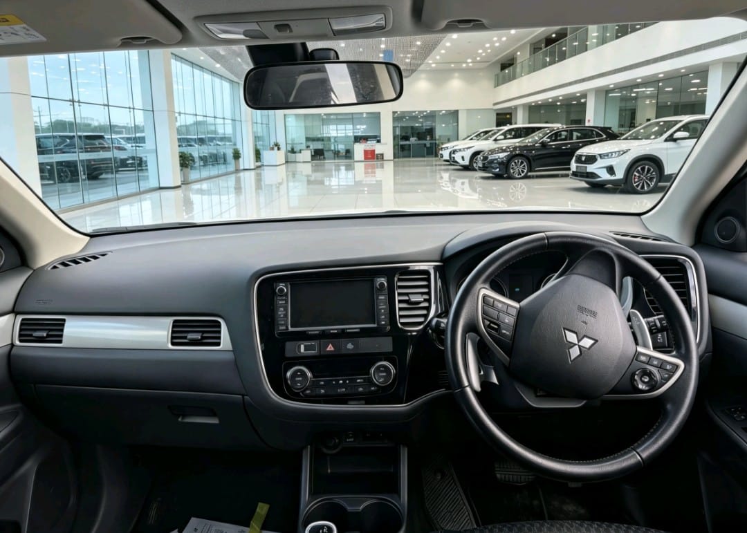 Mitsubishi Outlander 2013 thumbnail 9