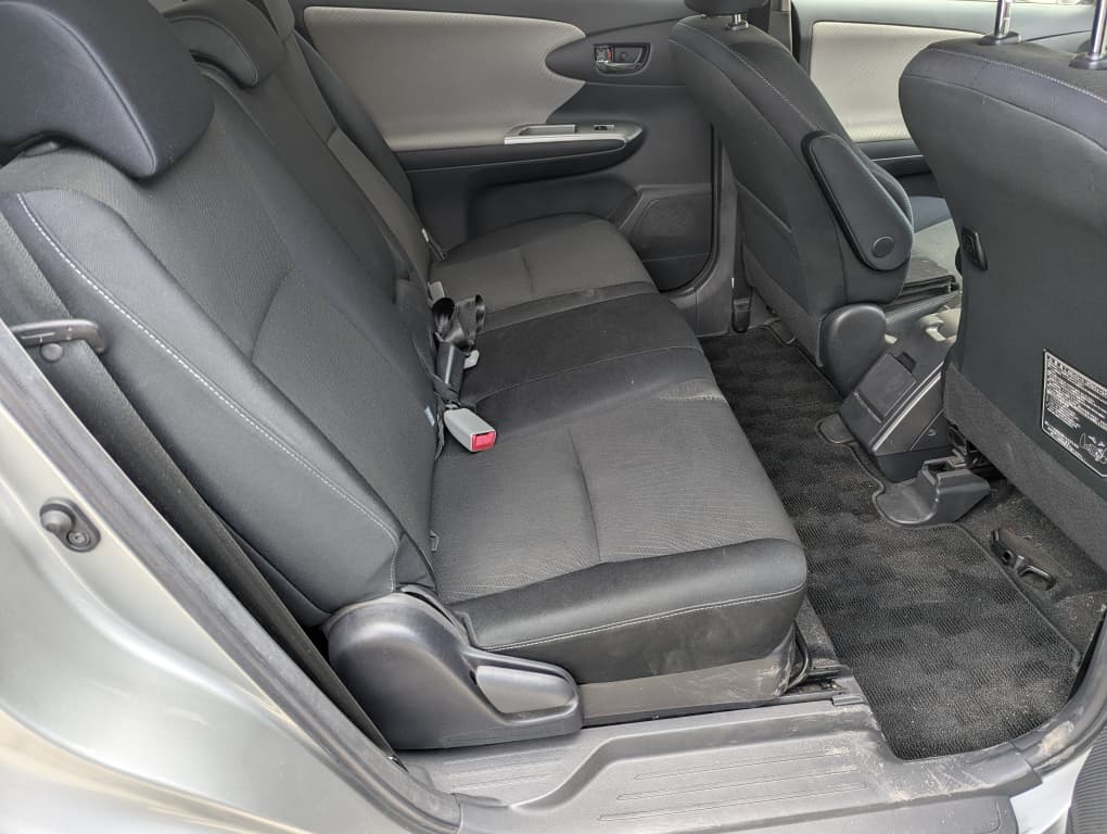 Toyota Wish 2010 thumbnail 7