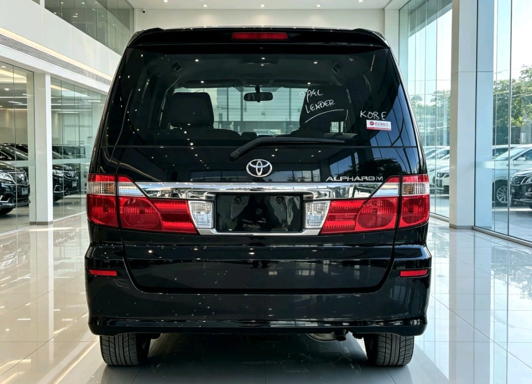 Toyota Alphard 2002 thumbnail 3