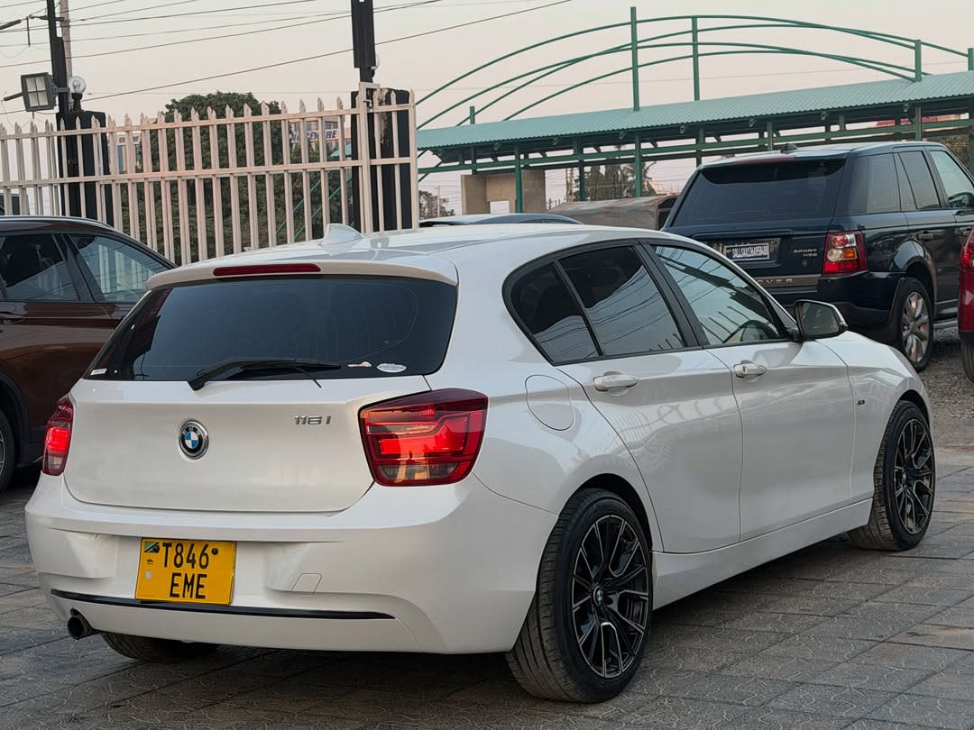 Bmw 1 Series 2012 thumbnail 6