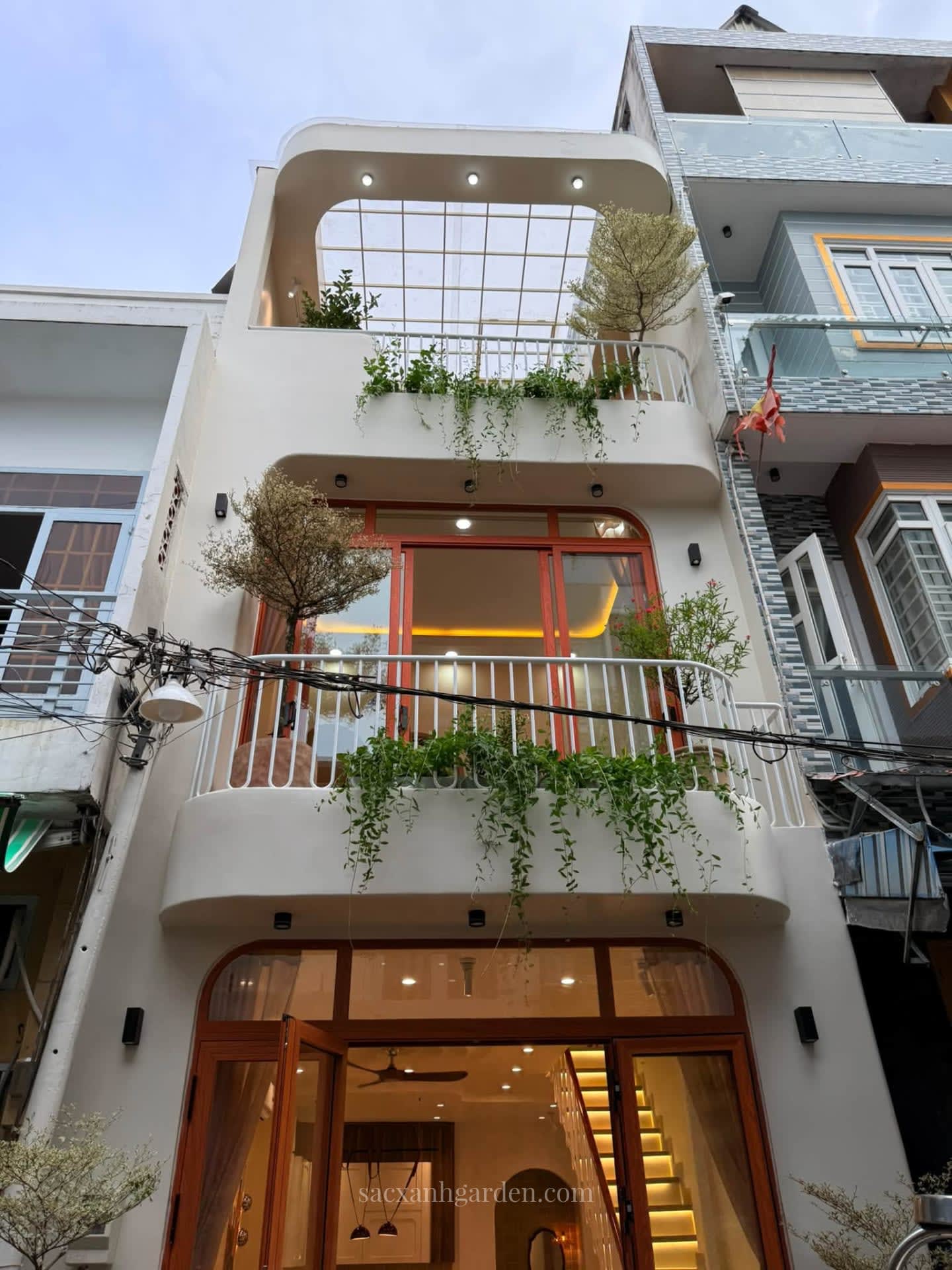 Trọn gói nhà phố gần Celadon City (Ngay AEON Mall Tân Phú, kênh Tham Lương)