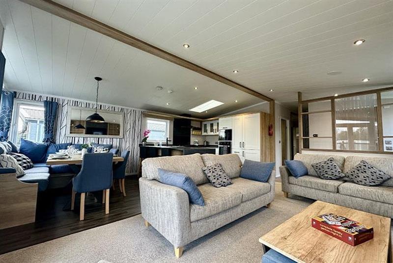 property gallery image 3