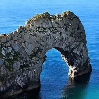 A image of Durdle Door on a sunny day. image