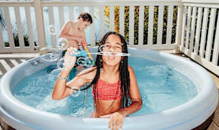 Hot tub bubbles and bubbles