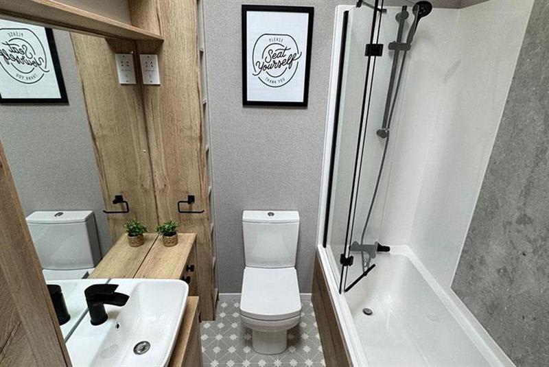 Westwood Lodge image