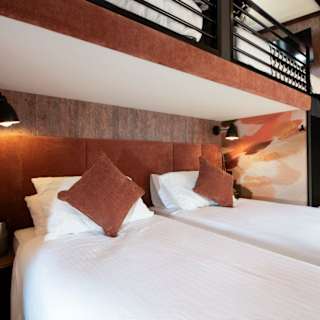 Twin bed option