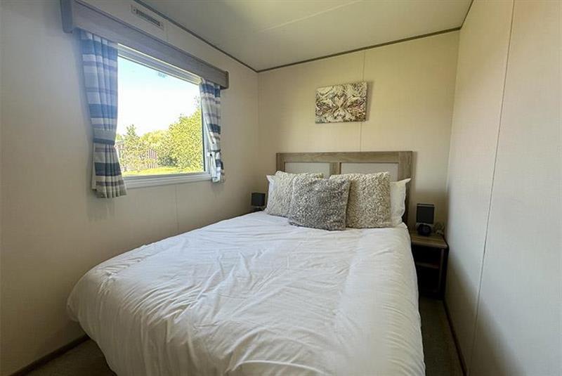 property gallery image 4