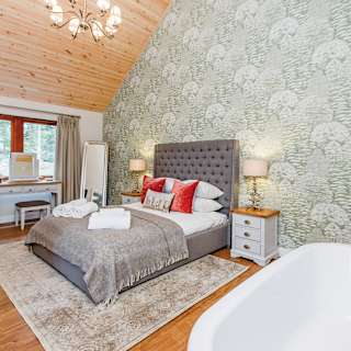 Comfortable double bed with pillows & linen included