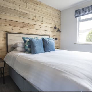 Comfortable double bed