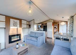 Alder Lodge image