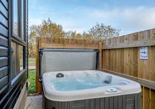 Somersby hot tub