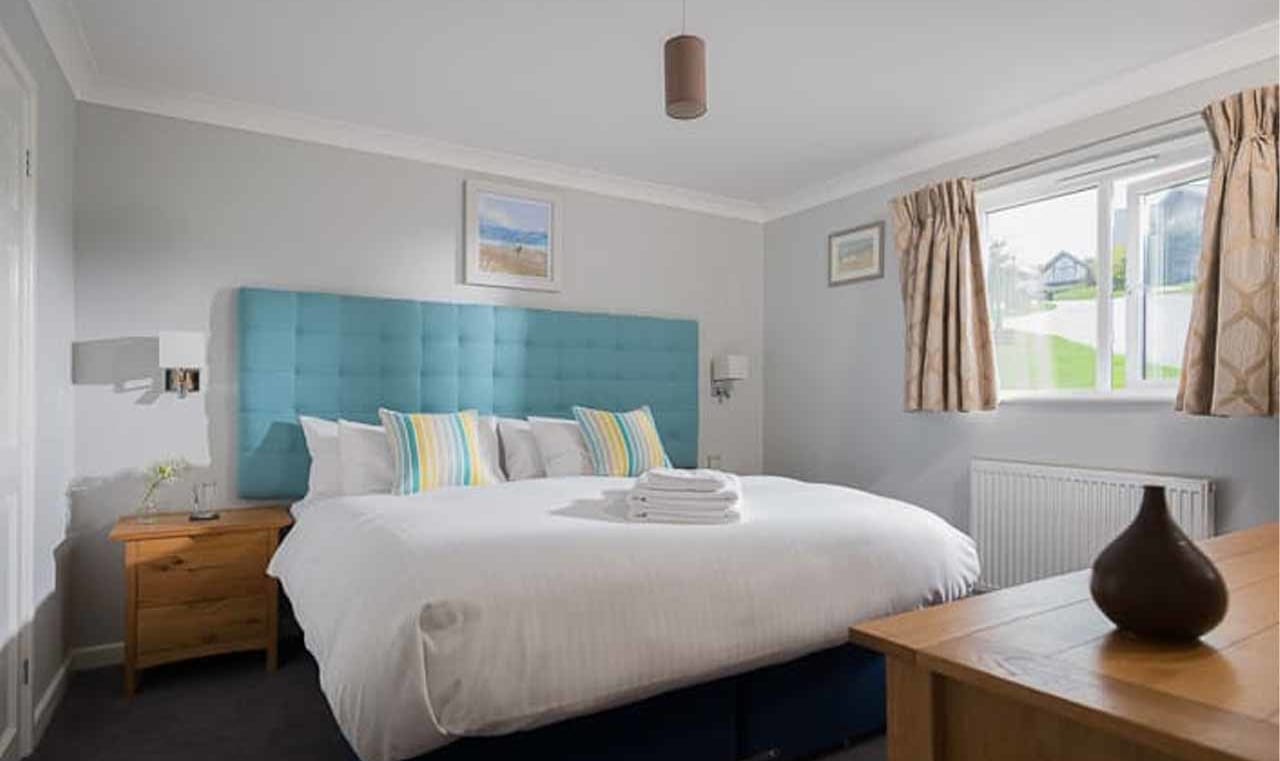 Superior Wooden Lodge image