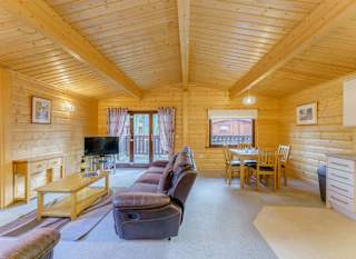 Maple Lodge image