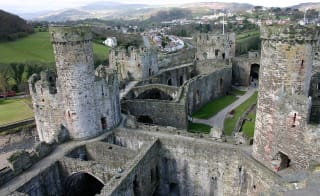 Shopping in Conwy image