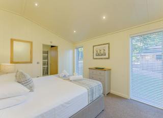 Retreat Lodge 4 image