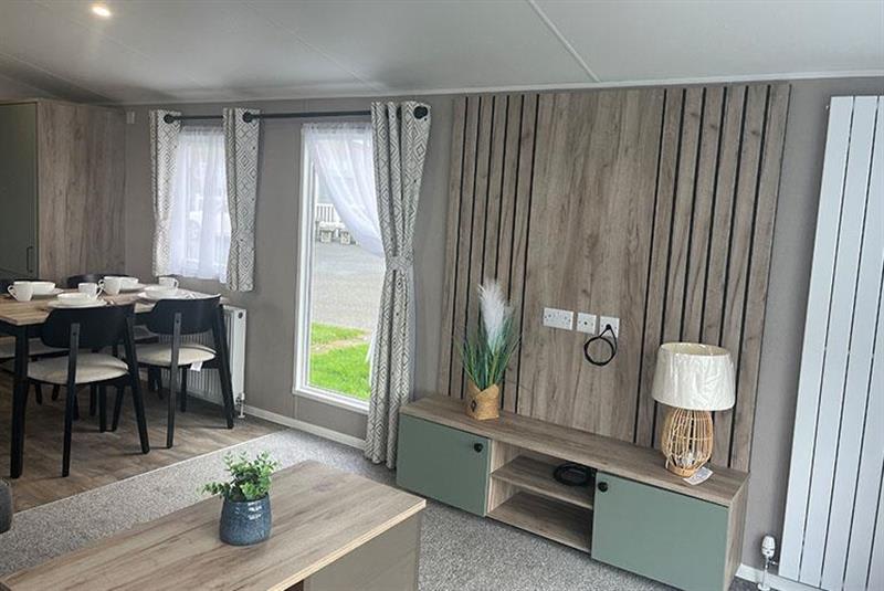 property gallery image 1