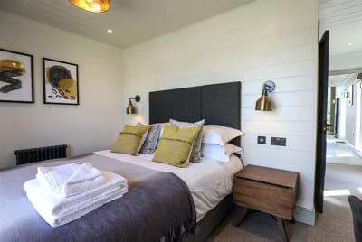 2 Bed Lodge image