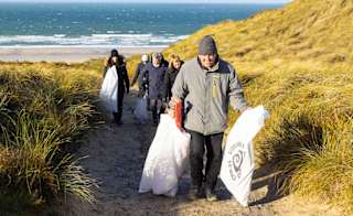 Will you help clean up our beaches? image