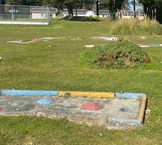 Crazy golf image