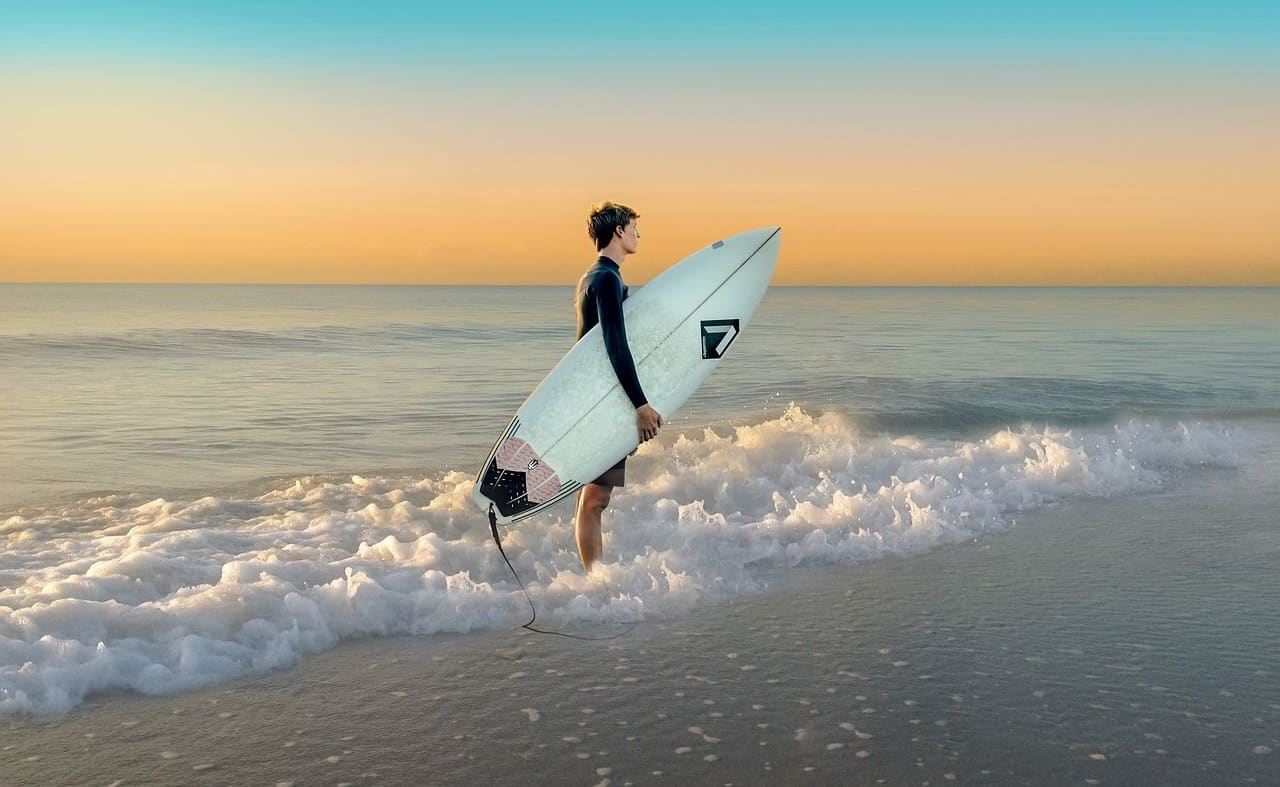Highcliffe Beach image