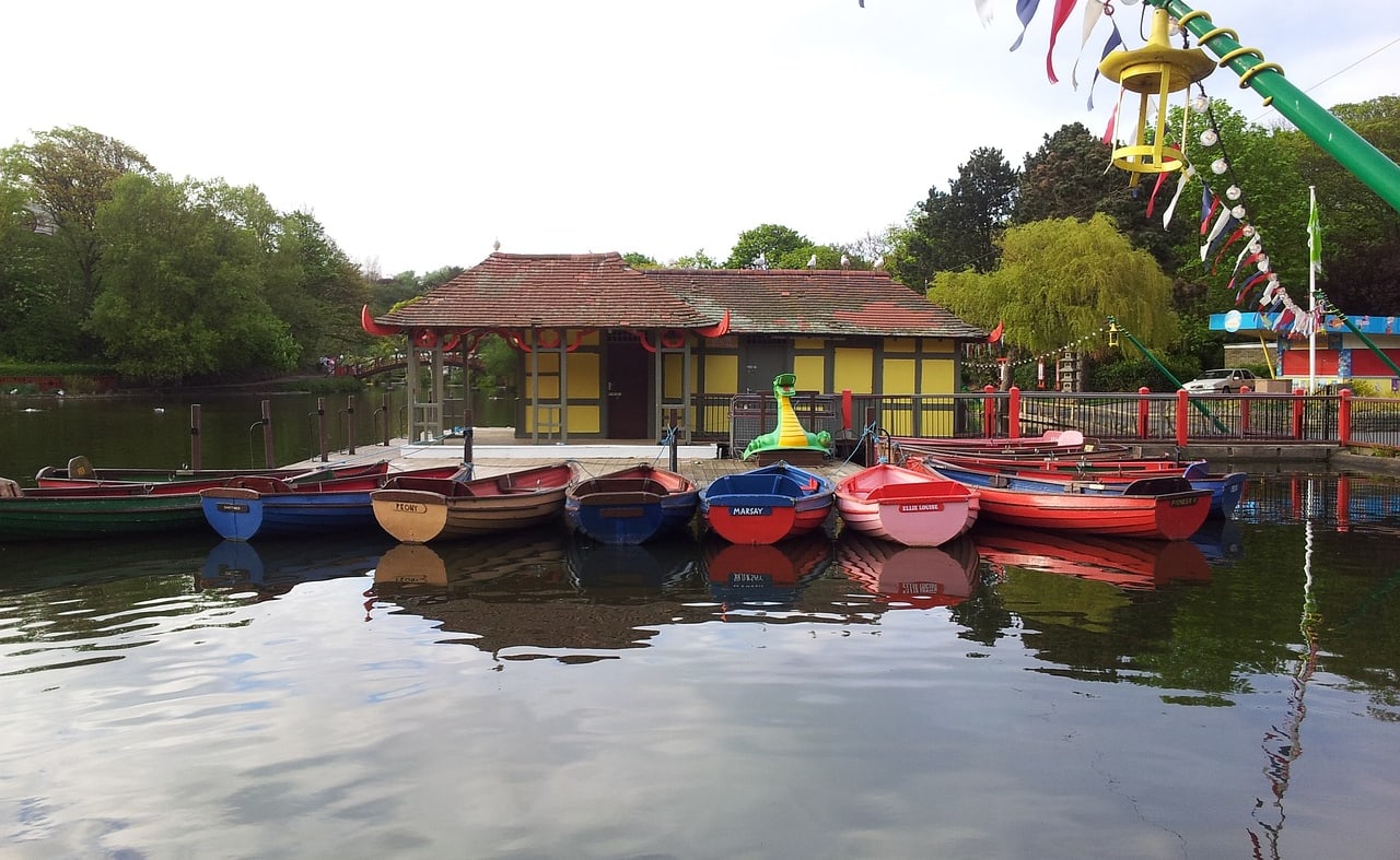 Peasholm Park image