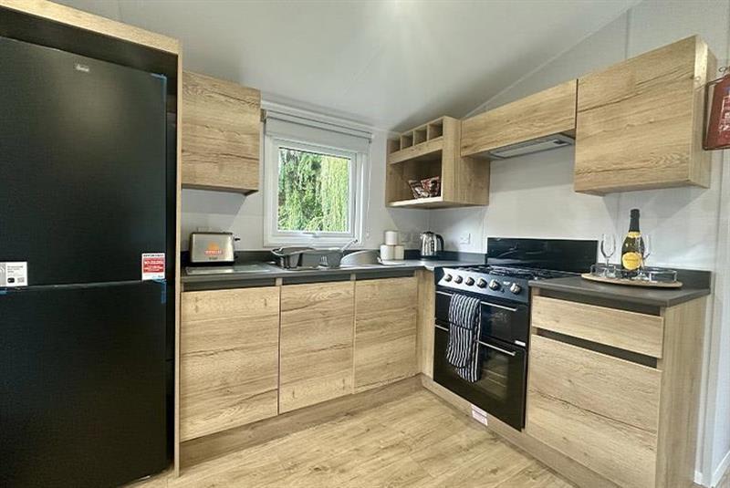 Ellerton Extra image