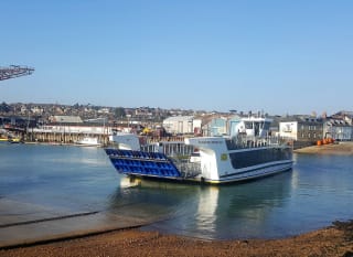 Cowes image