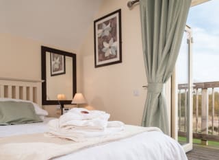 Luxury Cottage Accessible image