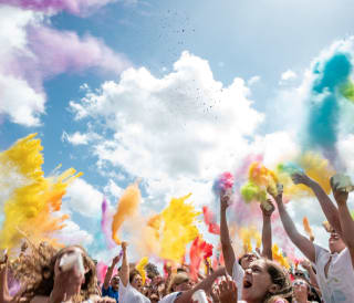 Colour throw