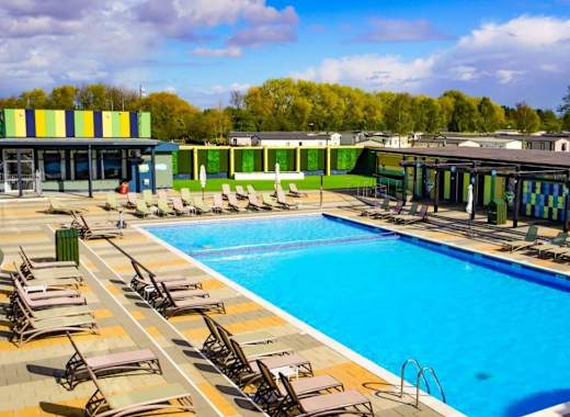 Outdoor pool at Cleethorpes Pearl