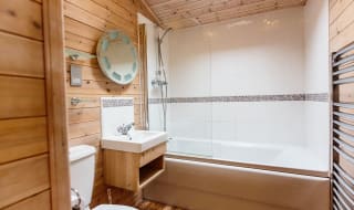 Comfort Wooden Lodge image