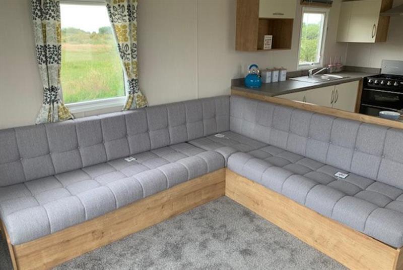 property gallery image 1