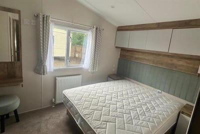 Langbrook image