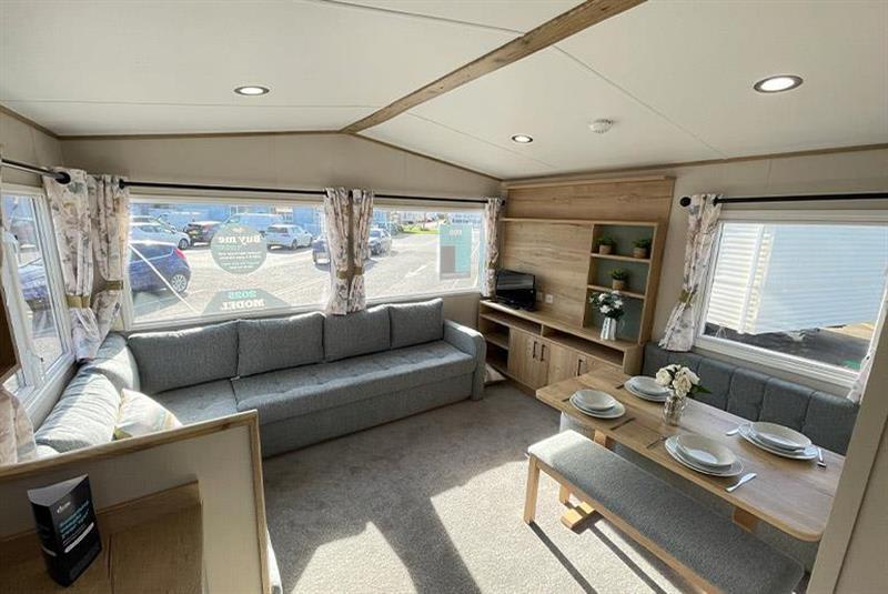 property gallery image 1