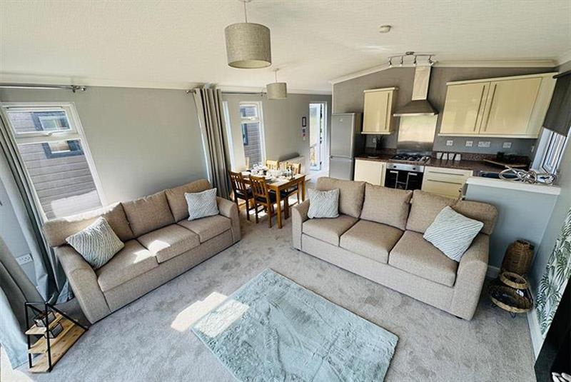 property gallery image 2