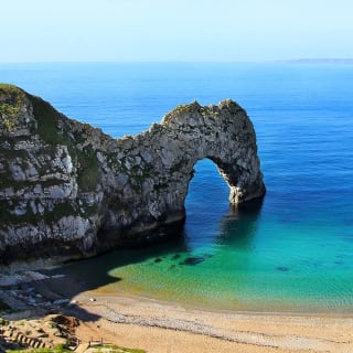 A image of Durdle Door on a sunny day. image