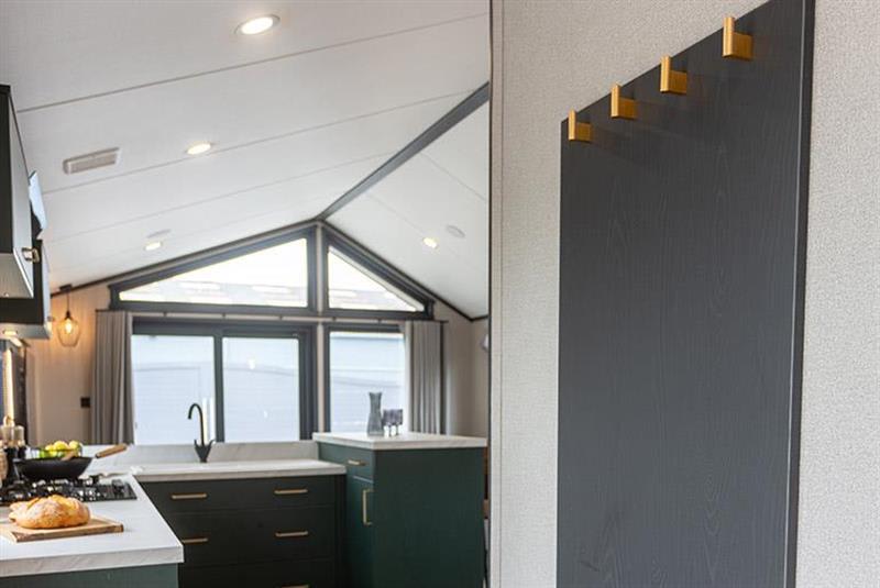 property gallery image 7