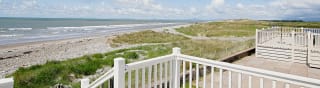 Barmouth Bay hot tub holidays image
