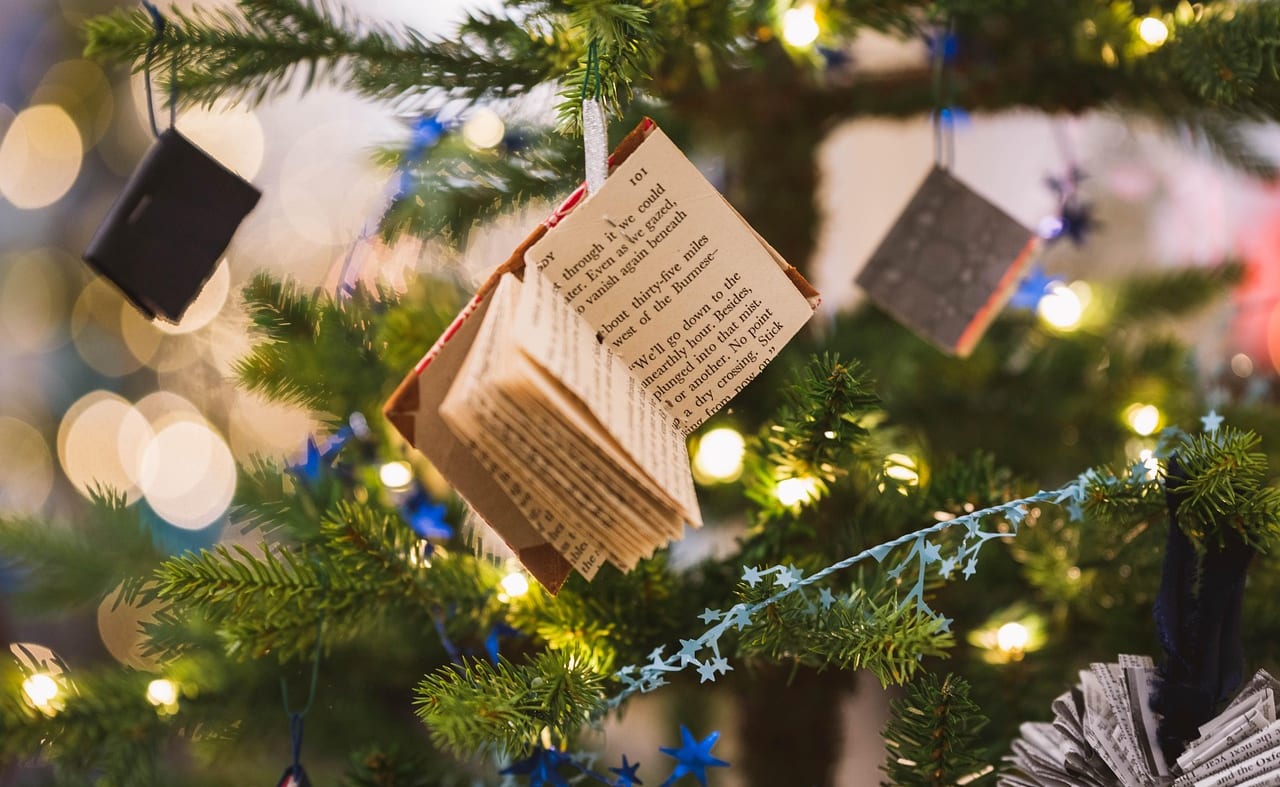 Decorating the Christmas Tree image
