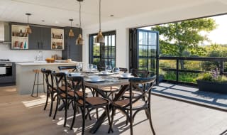 Roof Terrace Luxury Lodge image