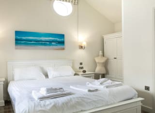 Superior Beach House image